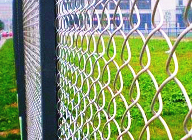 勾花網(wǎng)圍欄